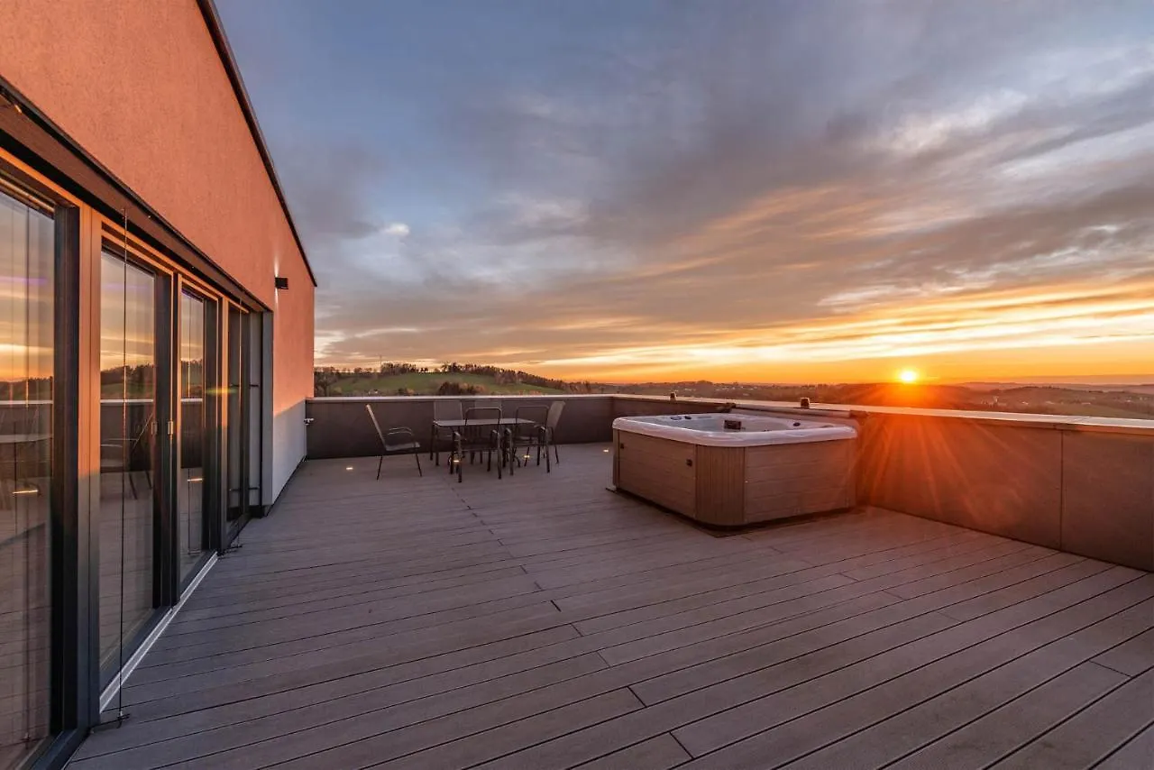 Moderne Villa Mit Whirlpool Und Heimkino Waldkirchen 0*,  Germany
