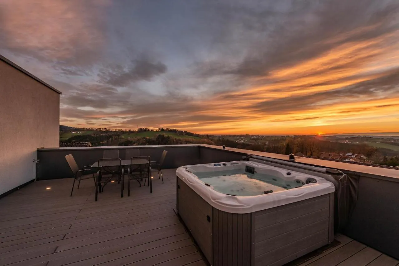 Moderne Villa Mit Whirlpool Und Heimkino Waldkirchen
